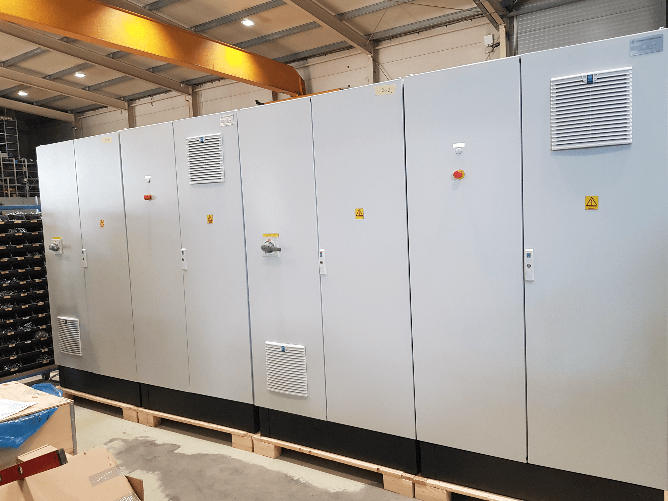 Drugie ujęcie realizacji: aparatura i przyciski sterowania